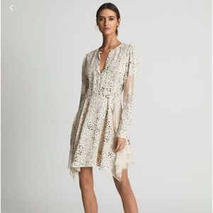 NWT ELYSE ROMANTIC FLORAL LACE TRIM DRESS